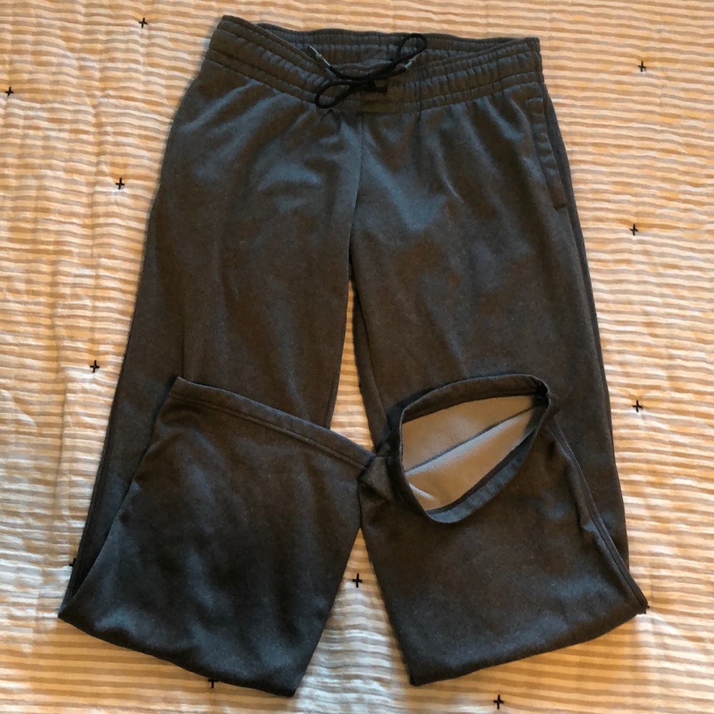 UA Fleece Gray Sweatpants
